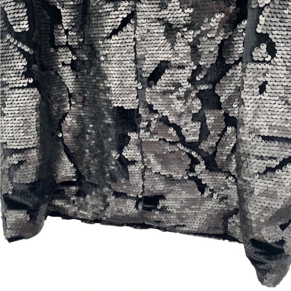 Forever 21 black velvet with sequins all over - Picture 13 of 16